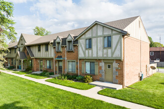 Tudor Gardens in Maumee, OH - Building Photo - Building Photo