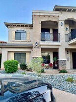 50680 Santa Rosa Plz in La Quinta, CA - Building Photo