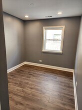 5911 S Indiana Ave, Unit #2 in Chicago, IL - Building Photo - Building Photo