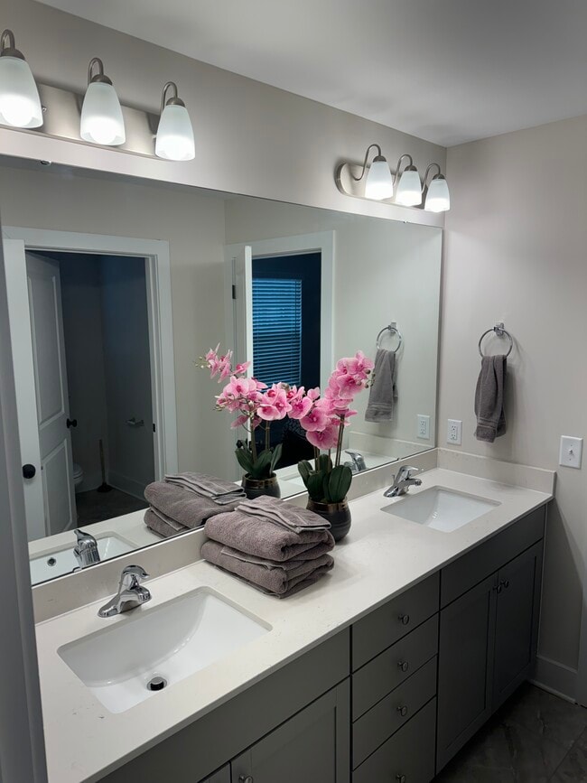 1026 Abbott St in Mebane, NC - Building Photo - Building Photo