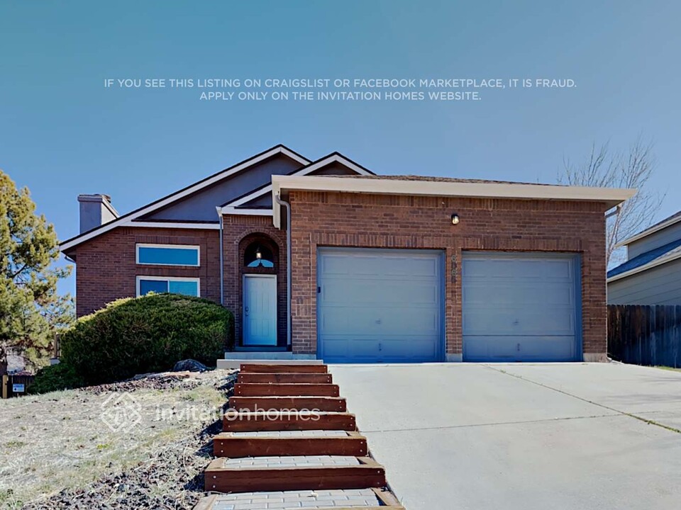 6065 Northwind Dr in Colorado Springs, CO - Foto de edificio