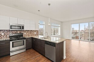 Ascent Uptown in Denver, CO - Building Photo