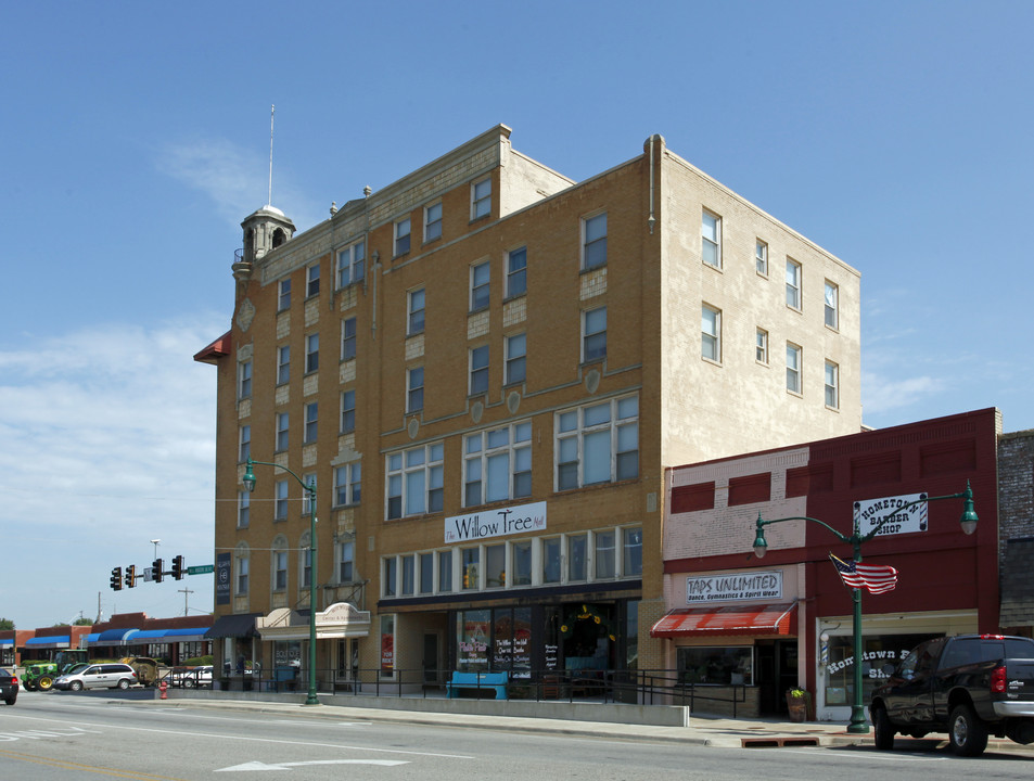 Will Rogers Apartments in Claremore, OK - Building Photo