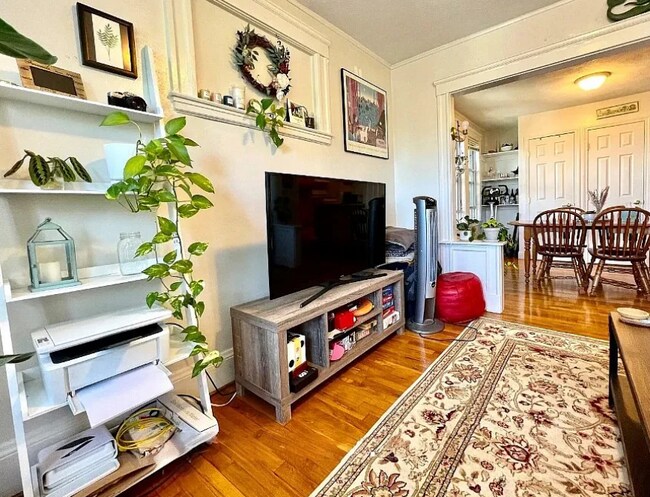 220 Summer St, Unit 2 in Somerville, MA - Building Photo - Building Photo