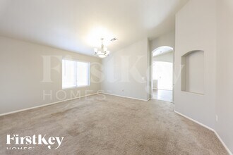 16687 W Culver St in Goodyear, AZ - Foto de edificio - Building Photo