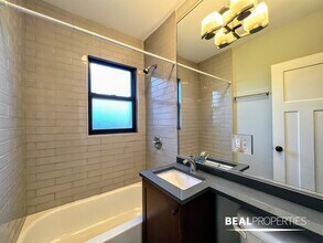 2906 N Mildred Ave in Chicago, IL - Building Photo - Building Photo