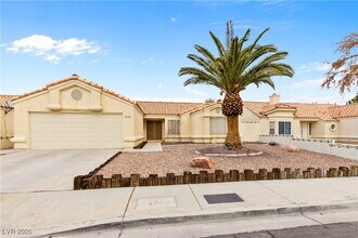 2718 Briarcliff Ave in Henderson, NV - Building Photo - Building Photo