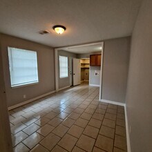 264 E Holmes Rd in Memphis, TN - Building Photo - Building Photo