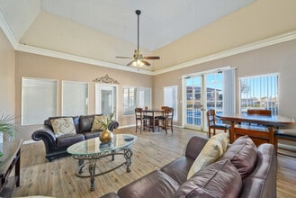 Newporter Apartments in Victorville, CA - Building Photo - Building Photo