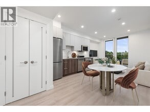 1680 Adanac St in Vancouver, BC - Building Photo - Building Photo