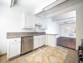 11730-11846 Culver Blvd in Los Angeles, CA - Foto de edificio - Building Photo