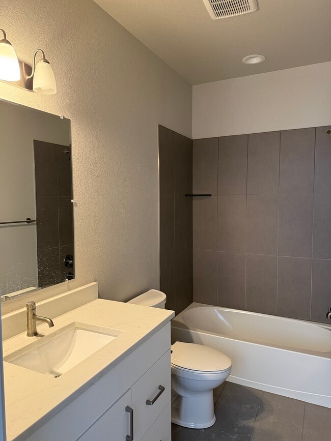 837 Cherokee Dr in Fort Collins, CO - Foto de edificio - Building Photo