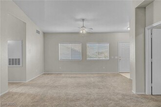2052 Jade Creek St in Las Vegas, NV - Building Photo - Building Photo