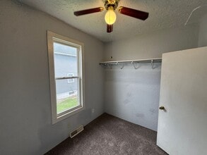 428 7th St in Moline, IL - Building Photo - Building Photo