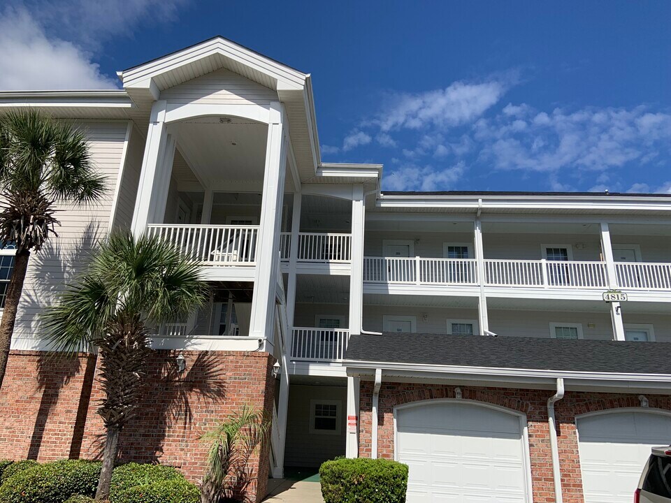 4815 Orchid Way, Unit 302 in Myrtle Beach, SC - Building Photo