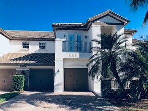 8051 Players Cove Dr, Unit 202 in Naples, FL - Building Photo - Building Photo