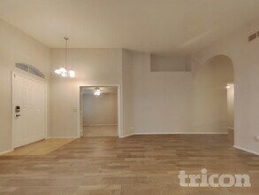 4340 W Misty Willow Ln in Glendale, AZ - Building Photo - Building Photo