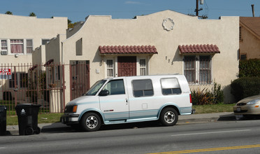 765-775 Vernon Ave in Los Angeles, CA - Building Photo - Building Photo