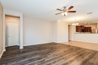 33022 N Falcon Trail in San Tan Valley, AZ - Building Photo - Building Photo