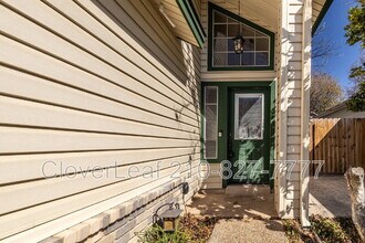 3207 Stoney Square in San Antonio, TX - Building Photo - Building Photo