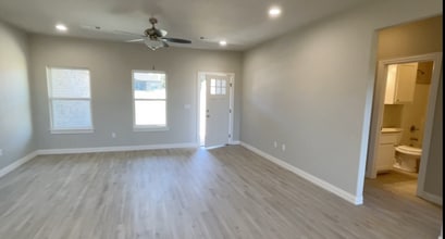 321 Western Hills Dr in Durant, OK - Building Photo - Building Photo