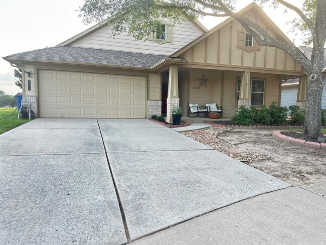 property at 19403 Wildwood Dale Ln
