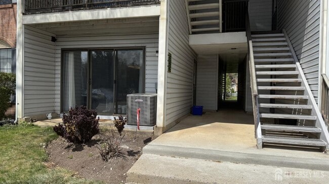 property at 366 Lancaster Ct