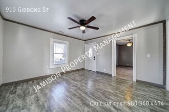 910 Gibbons St in Gastonia, NC - Building Photo - Building Photo