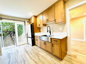 9382 Bixby Ave in Garden Grove, CA - Building Photo - Building Photo