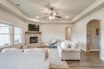 9405 Wildcat Rdg in Godley, TX - Building Photo - Building Photo