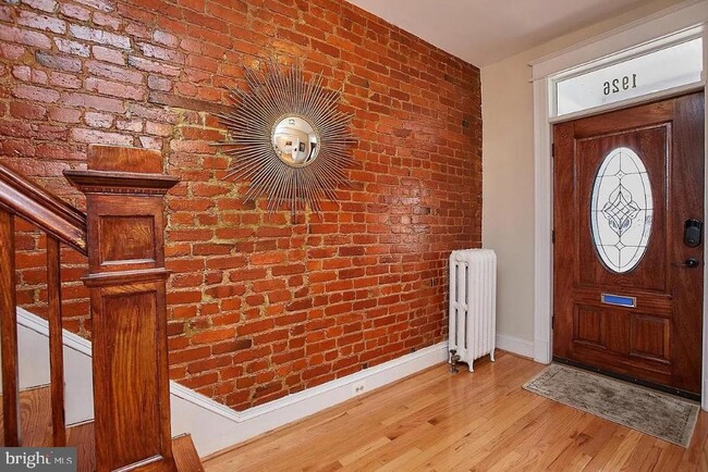 property at 1926 2nd St NW
