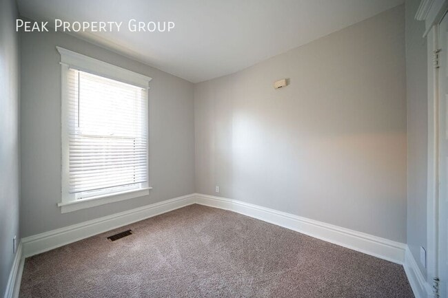 952 Delaware Ave in Columbus, OH - Building Photo - Building Photo