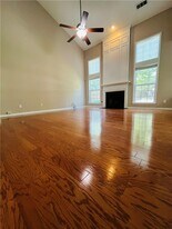 8905 Friarbridge Dr in Suwanee, GA - Building Photo