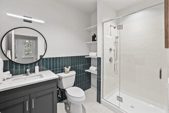 25 Public Square in Willoughby, OH - Foto de edificio - Interior Photo