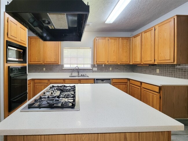 property at 8502 Canyon Pine Dr
