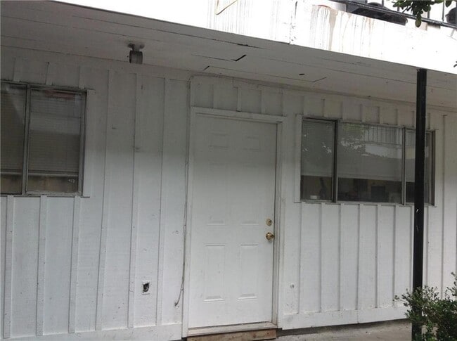 2401 Pasadena Ave in Metairie, LA - Building Photo - Building Photo