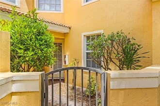 20240 Burnside Pl in Estero, FL - Building Photo - Building Photo
