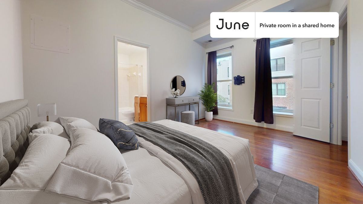 Private bedroom in 3 bed/3.5 bath Home in Washington, DC - Building Photo