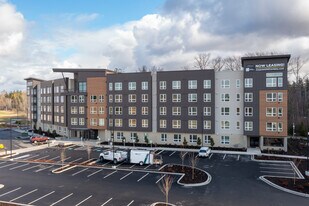 Crescent in Bellingham, WA - Building Photo