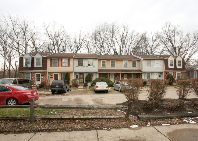 742 Mentor Ave in Painesville, OH - Foto de edificio - Building Photo