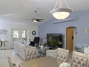 1614 SW Cefalu Cir in Port St. Lucie, FL - Building Photo - Building Photo