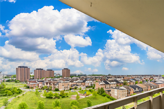 Murray Ross Apartments in Toronto, ON - Building Photo - Building Photo