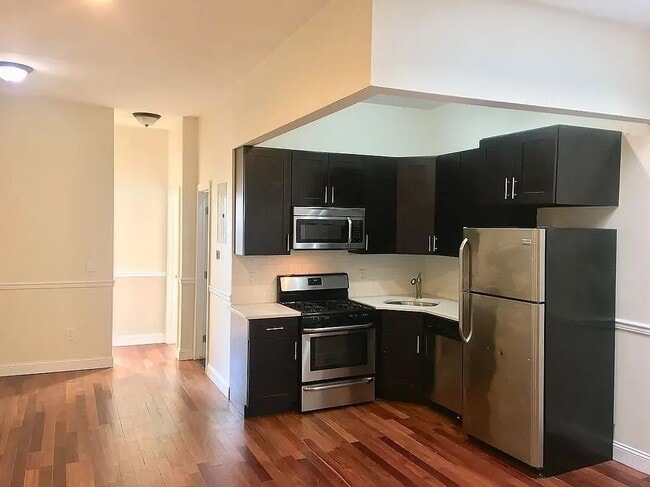 property at 1215 Hancock St