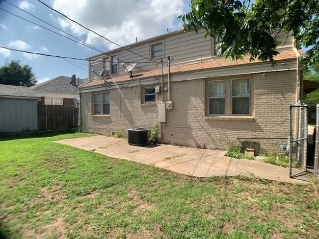 property at 2128 NW 25th St