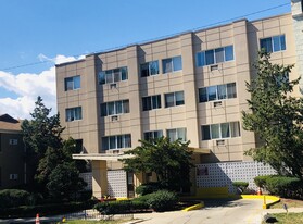 7334 N Ridge Apartments
