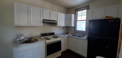 406 E Elm St in Lamar, CO - Building Photo - Building Photo