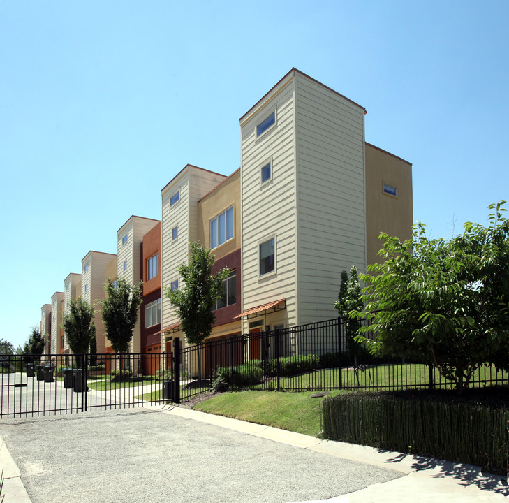 100-116 Vertical Lofts Dr in Little Rock, AR - Building Photo