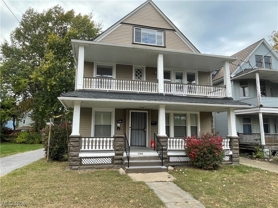 1374 E 115th St-Unit -3 in Cleveland, OH - Building Photo