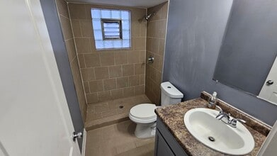 371 Mackinaw Ave in Calumet City, IL - Building Photo - Building Photo