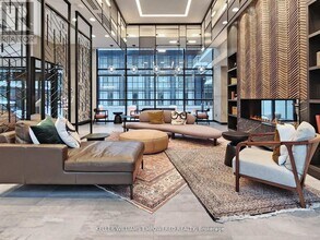 251 Manitoba St in Toronto, ON - Building Photo - Building Photo